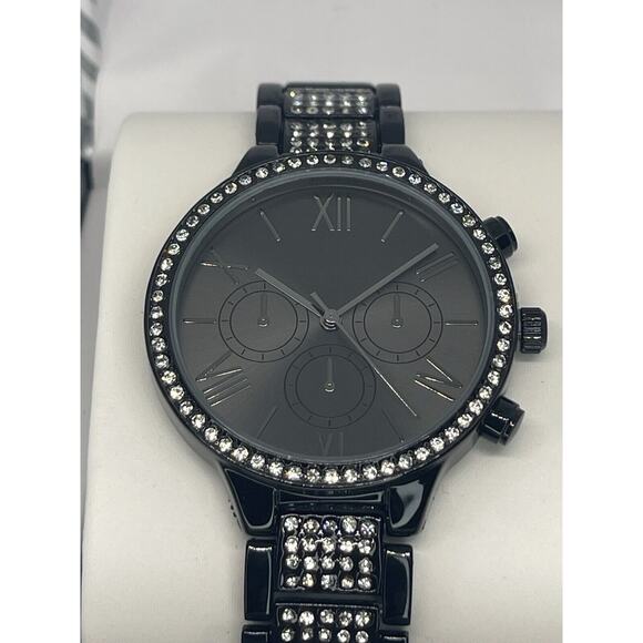 Black Tone Crystal Bracelet Watch Womens Stunning Trendy Fashion Glitz Bezel NWT
